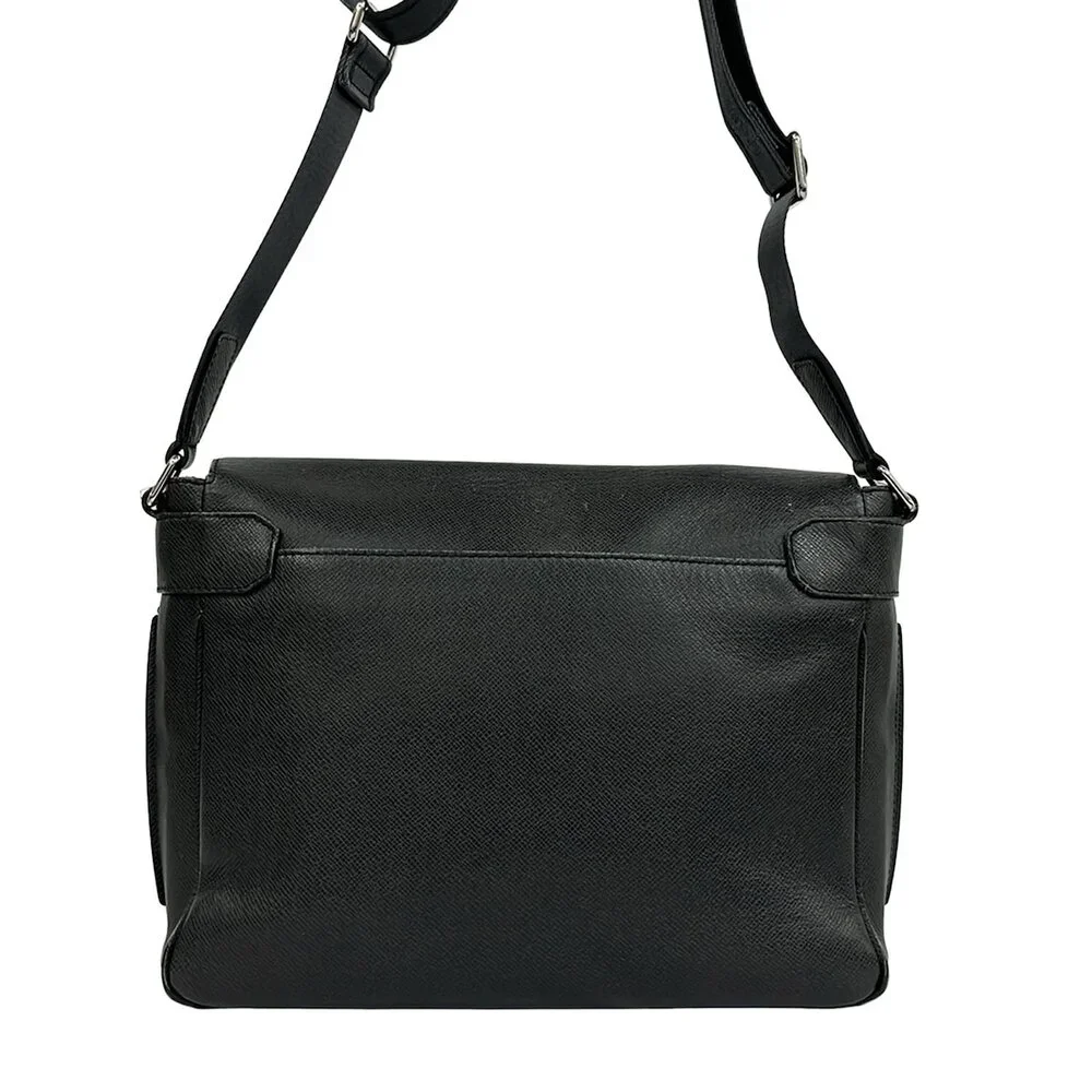 Louis Vuitton Roman MM Taiga Shoulder Bag M32624 - Picture 3 of 8